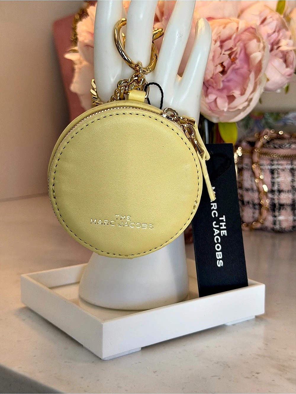 Marc Jacobs NWT pastel yellow Round Coin Pouch Mini Round Bag w chain $95